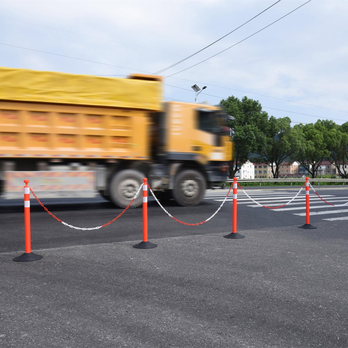 6-Pack Work Zone Safety Chain Post Set - High Visibility - View 12 | Besea Cone