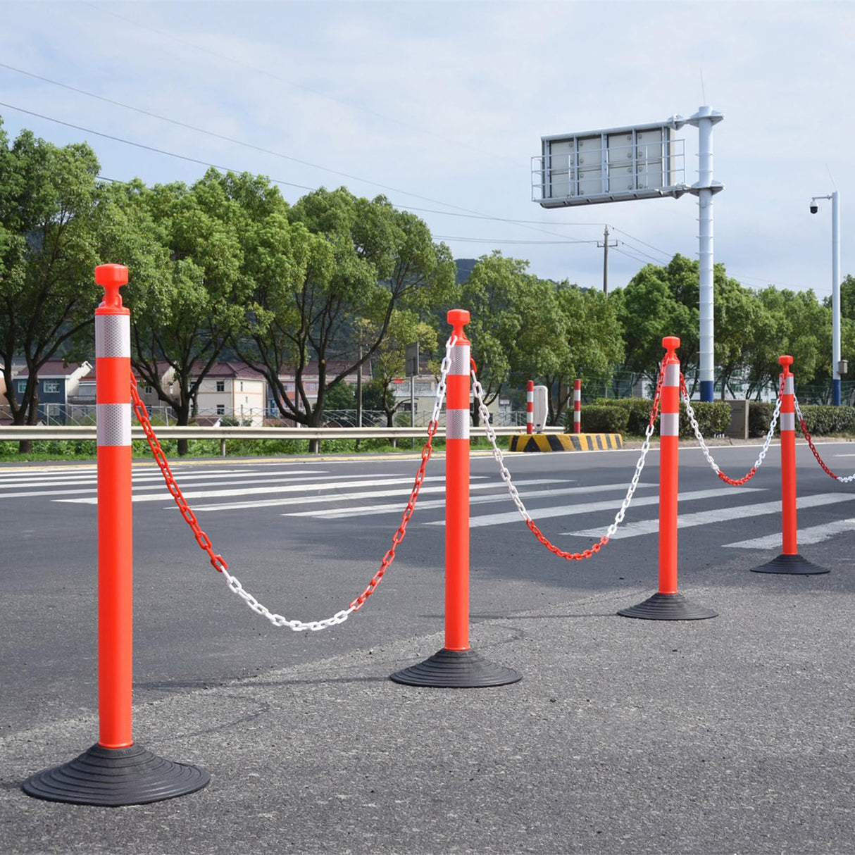 6-Pack Work Zone Safety Chain Post Set - High Visibility - Side View | Besea Cone
