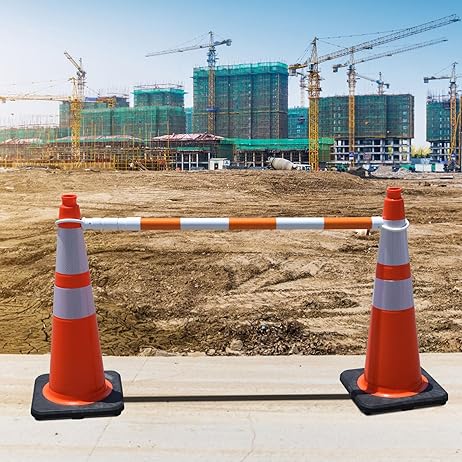 Retractable Traffic Cone Bars - Close-Up | Oranlite Europe