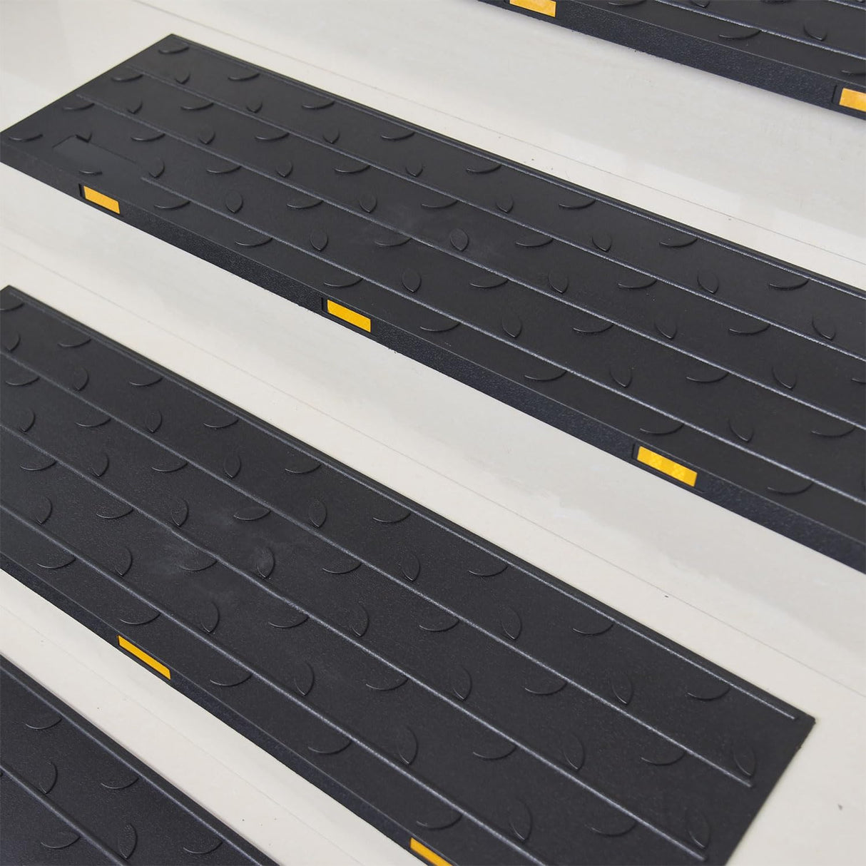Rubber stair treads - Product Shot | Besea Cone